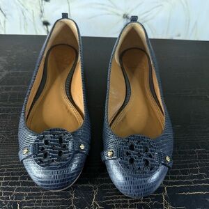 Tory Burch Mini Miller Flat in Navy Matte Micro Tejus Print US 7.5 Preppy Luxury